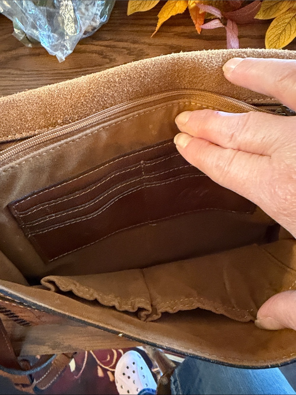 Patricia Nash Sarola Leather crossbody bag - Picture 13 of 15